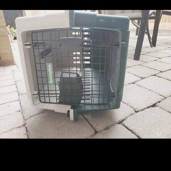 REMINGTON Medium Dog/Pet Crate- Kennel - Picture 10 of 10